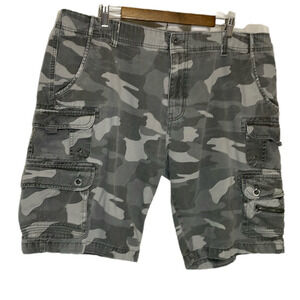 MEN’S IRON CO. CAMO CARGO SHORTS SZ 40